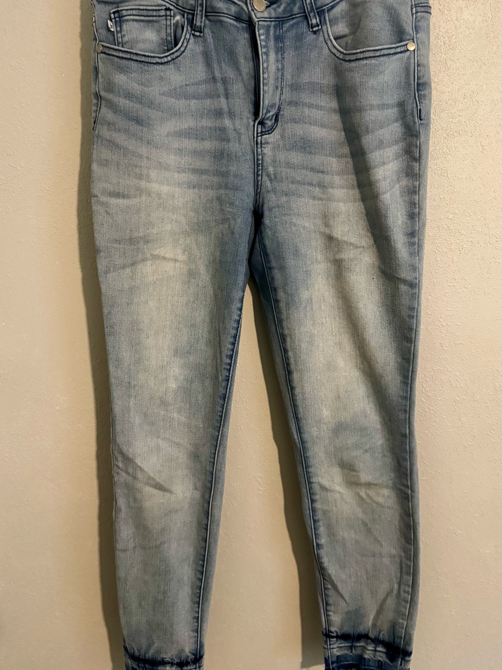 Judy Blue Light Wash Skinny Jeans